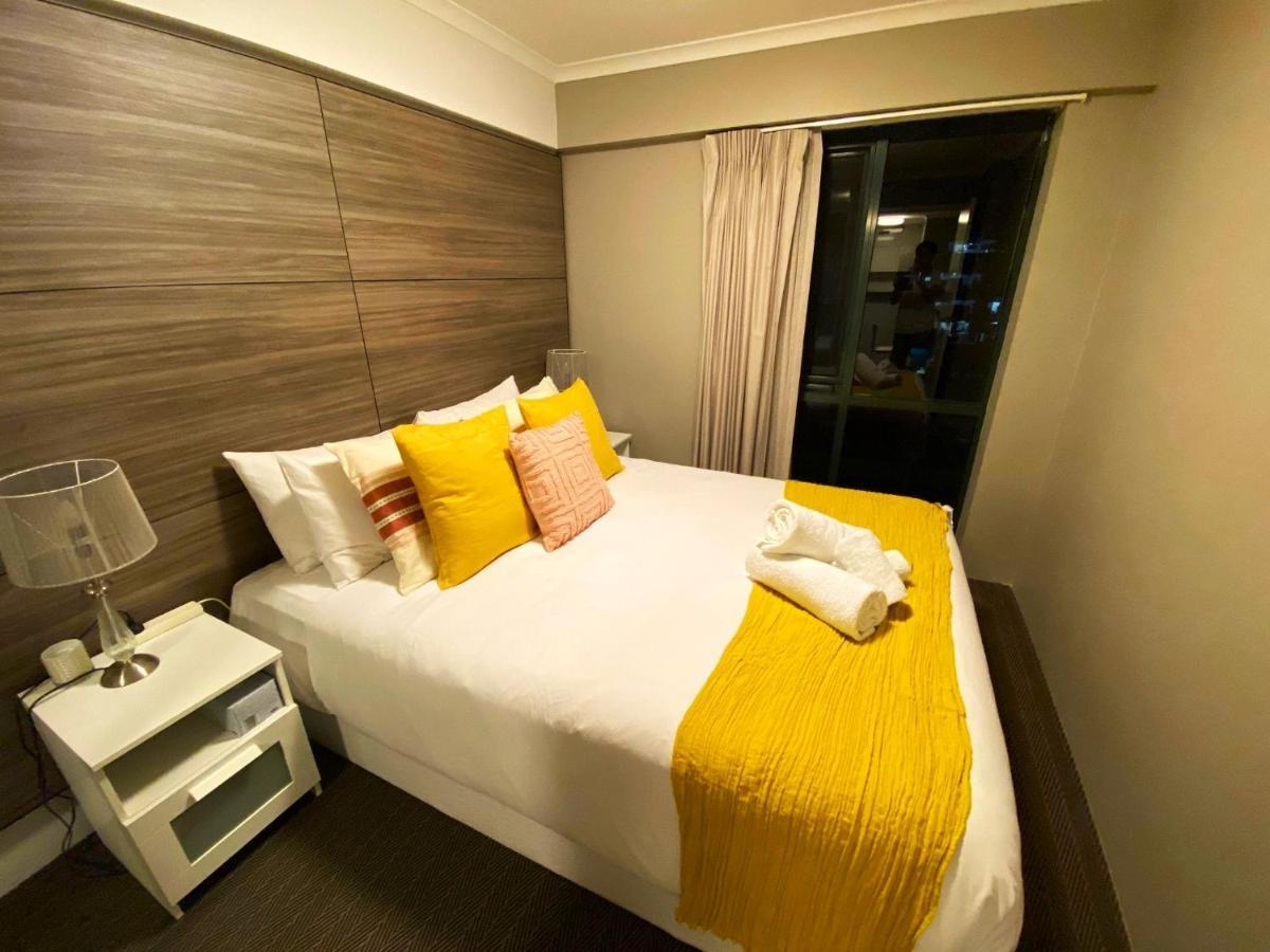 2 Bed 2 Bath Apartment In Braddon, Canberra - Pool, Gym And Free Parking Екстериор снимка