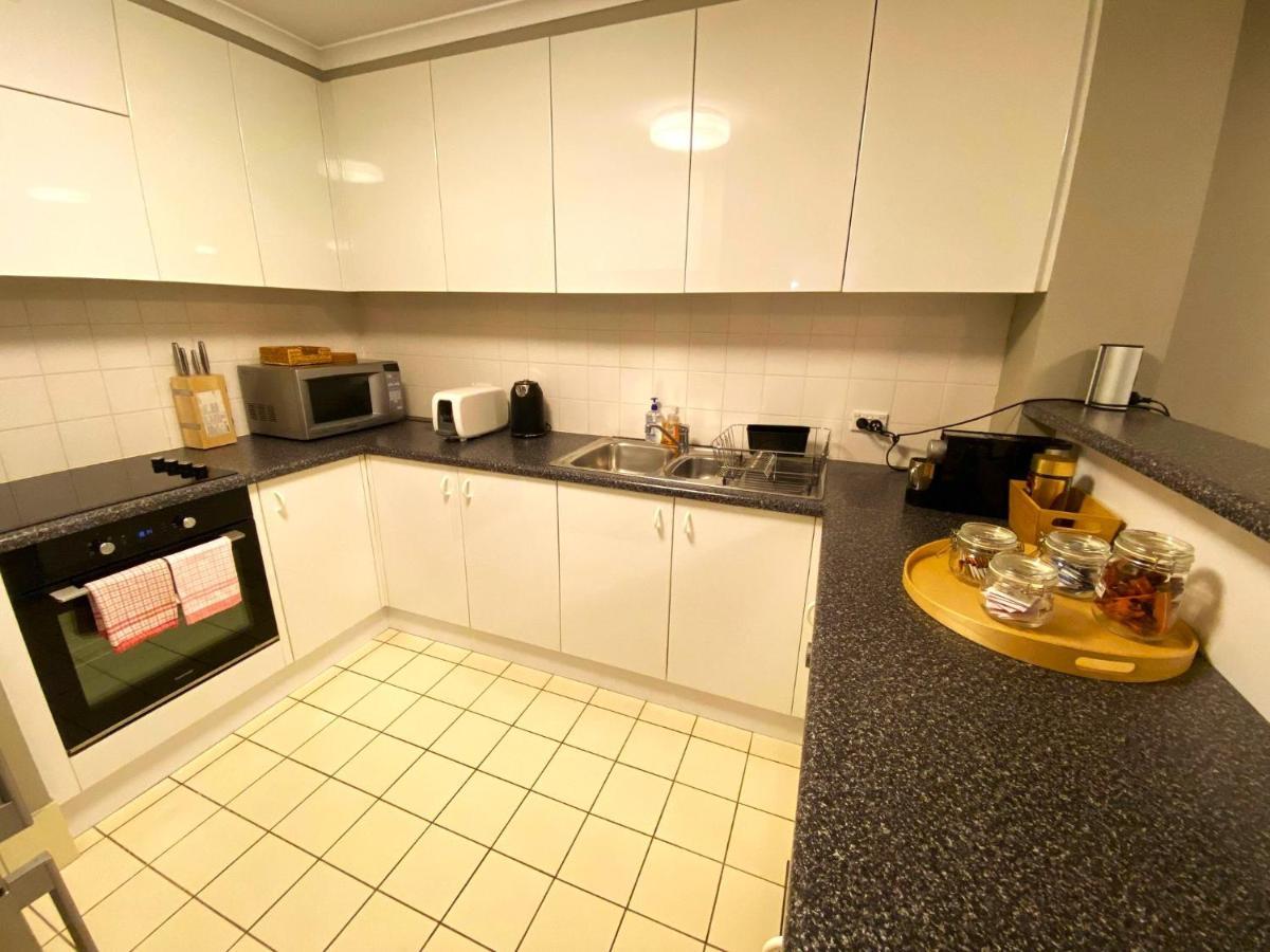 2 Bed 2 Bath Apartment In Braddon, Canberra - Pool, Gym And Free Parking Екстериор снимка