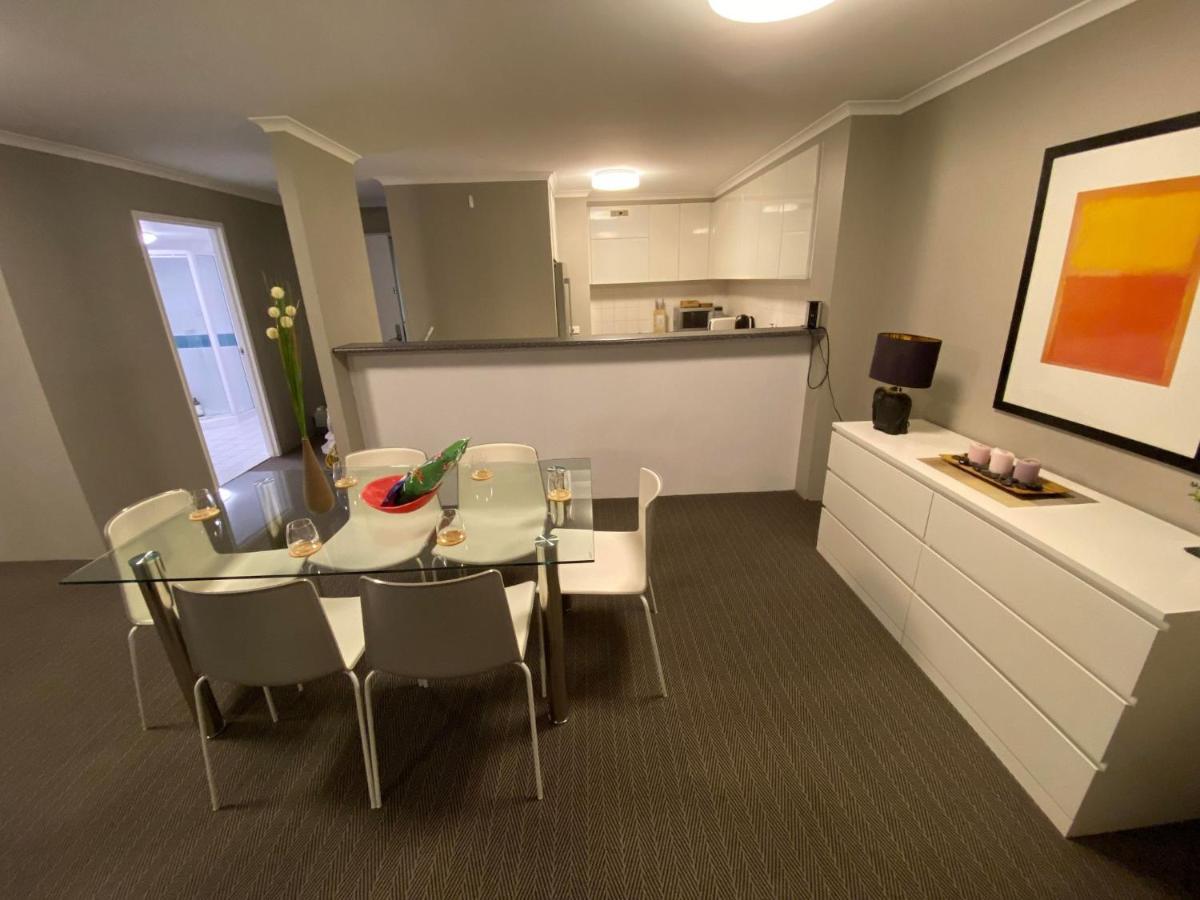 2 Bed 2 Bath Apartment In Braddon, Canberra - Pool, Gym And Free Parking Екстериор снимка